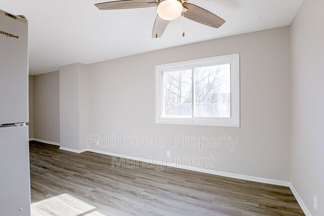Building Photo - 349 S 26th St