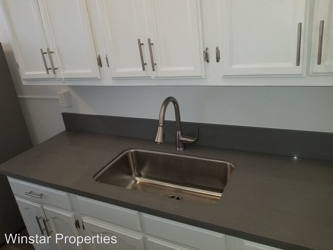 Foto del edificio - Studio, 1 bath Apartment - 1317 S. Fedora St.