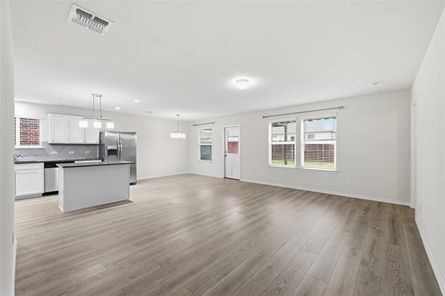 Foto del edificio - 6040 Misty Breeze Dr