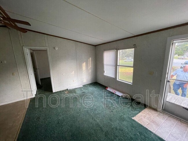 Building Photo - 275 Booth Ln