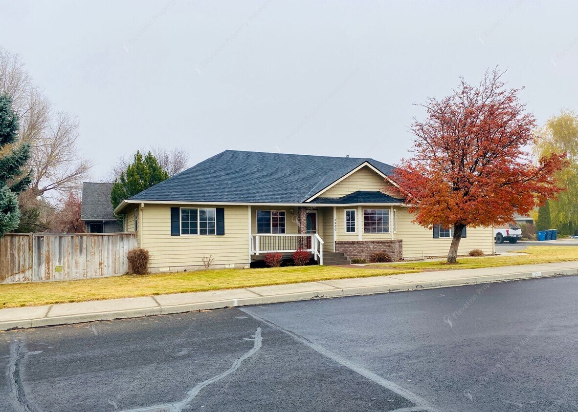 Primary Photo - Coveted 3 BR - 2 BA Corner Lot in NE Bend