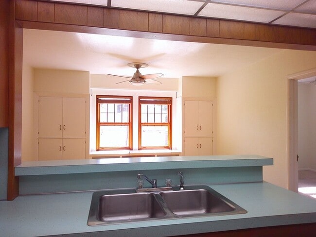 Building Photo - Morand 303