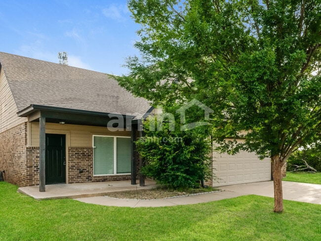 Building Photo - 8229 NW 140th St