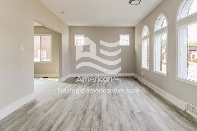 Foto del edificio - 4354 Somerset Ave