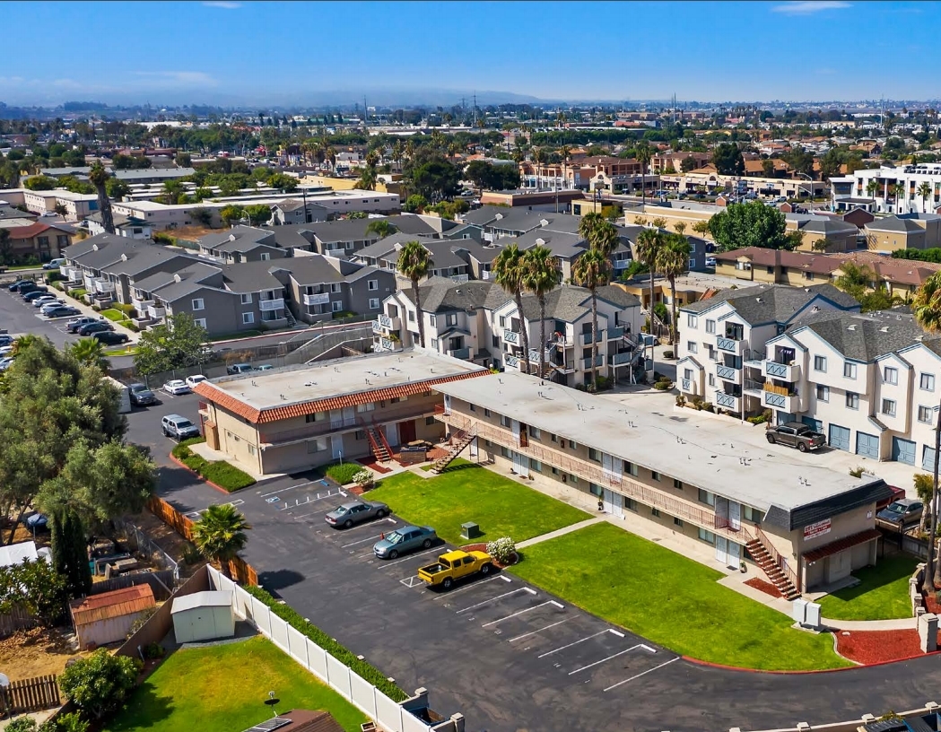 Primary Photo - Arizona Street Apartments