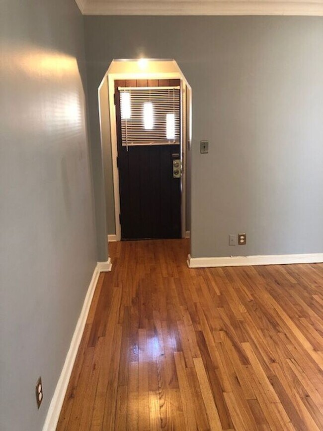Foto del edificio - 4178 Cass St