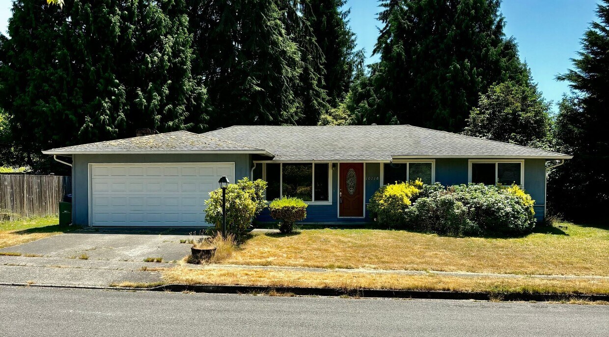 Primary Photo - 3 Bed / 1.5 Bath Redmond rambler in Educat...
