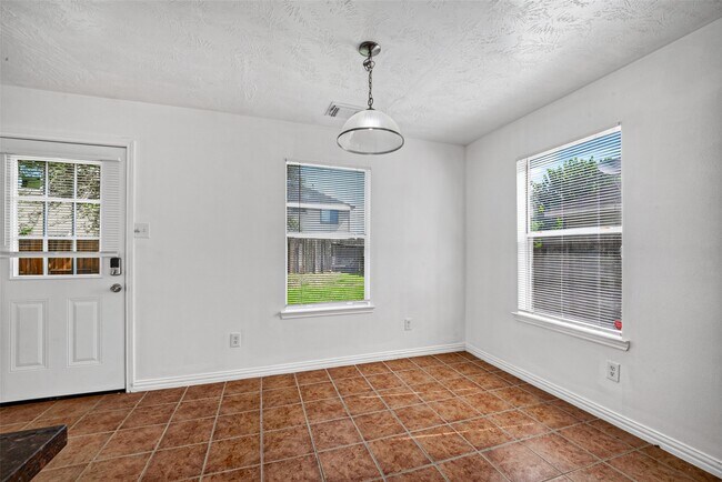 Building Photo - 4403 Sprangletop Ave