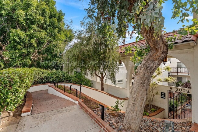 Building Photo - 3972 Jackdaw St