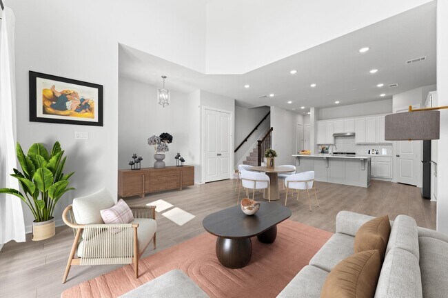 Foto del edificio - 16514 Lake Austin St