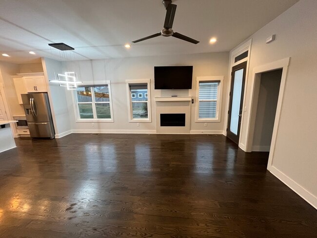 Photo - 413 35th Ave N Townhome