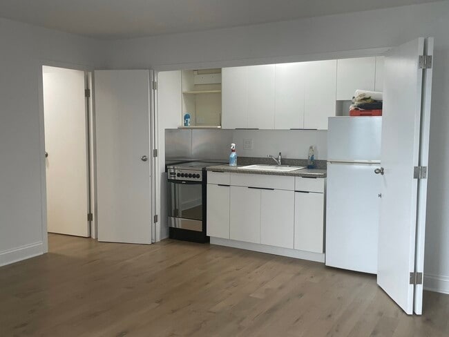Foto del edificio - 3100 N Lake Shore Dr