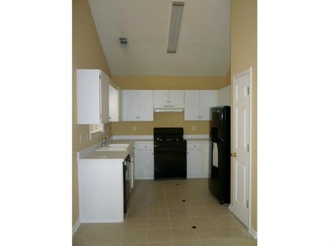 Foto del edificio - 1500 Margate Ct NW