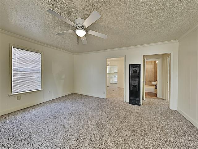 Foto del edificio - 8420 Whitney Dr