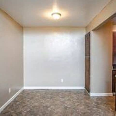 Foto del edificio - 900 NW 105th St