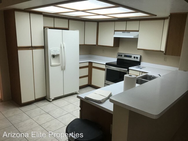 Building Photo - 4 br, 3 bath House - 5610 W Saguaro Dr