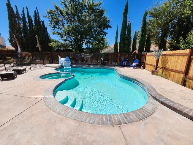 Foto del edificio - 37729 Rockie Ln