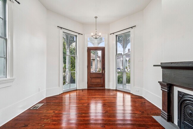 Foto del edificio - 2644 Lepage St