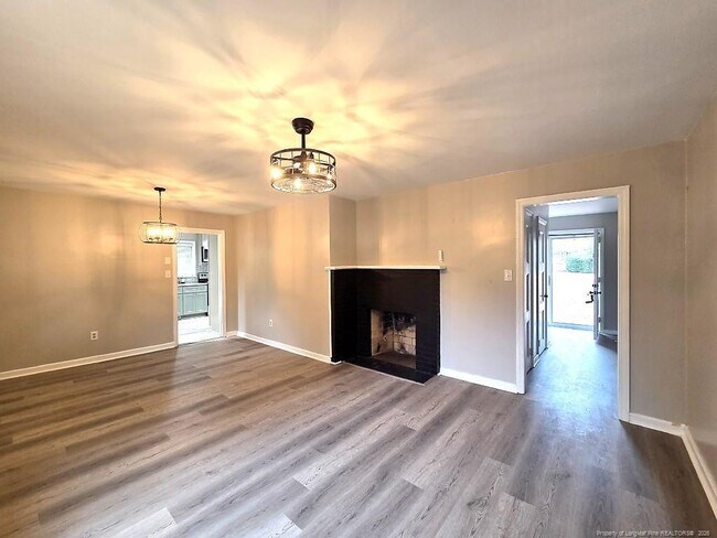 Foto del edificio - 1917 Catawba St