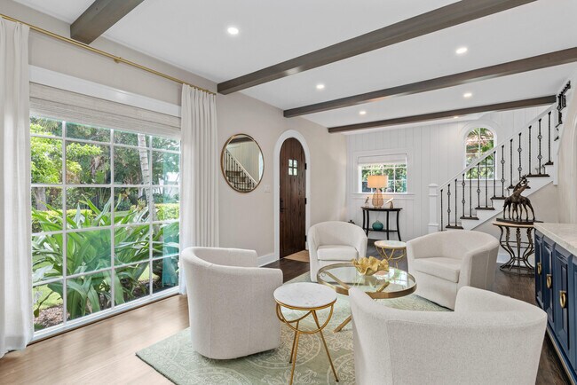 Foto del edificio - 227 Marlborough Rd