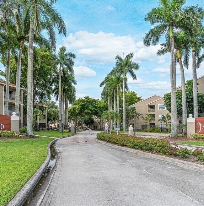 Foto del edificio - 1845 Palm Cove Blvd