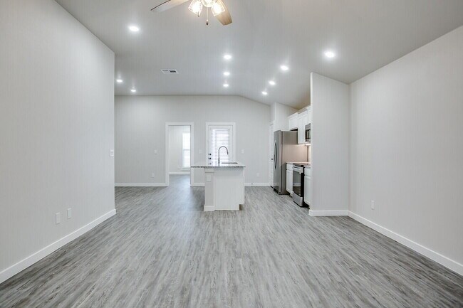 Foto del edificio - 10518 Abbeville Ave