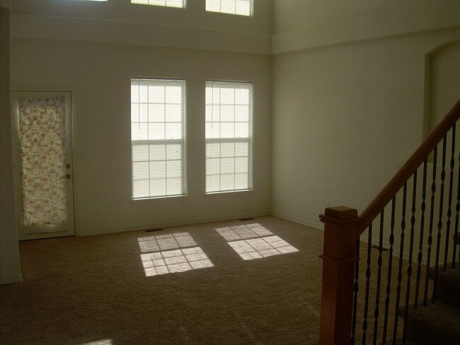 Building Photo - 1680 Aquamarine Dr
