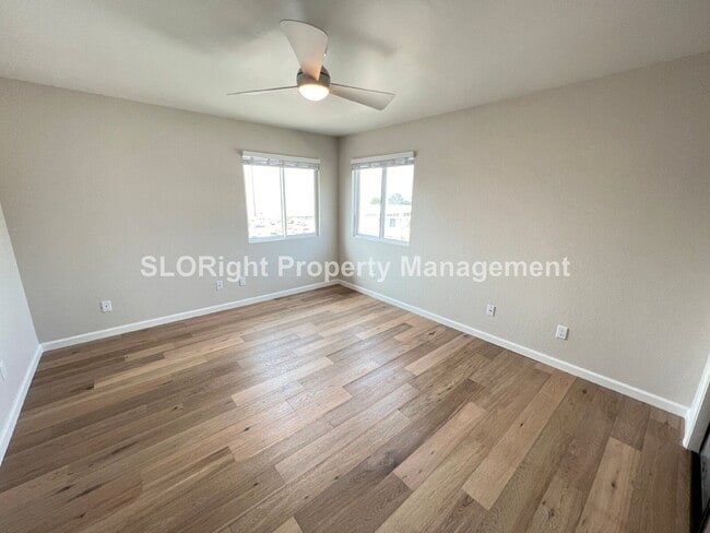 Foto del edificio - AVAILABLE SEPTEMBER- Upper Level Apartment in Pismo Beach - 1 Bedroom / 1 Bathroom