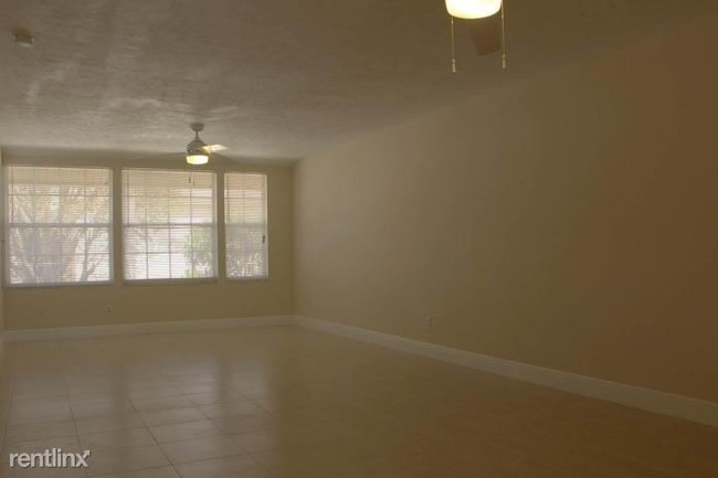 Building Photo - 1707 Palm Beach Trace Dr