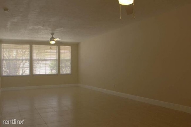 Foto del edificio - 1707 Palm Beach Trace Dr