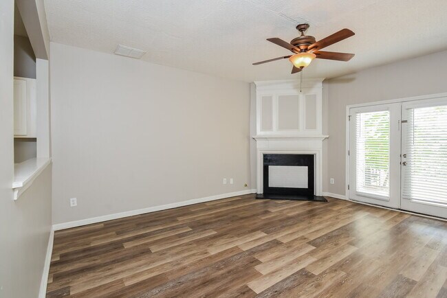 Building Photo - 23 Highoak Dr