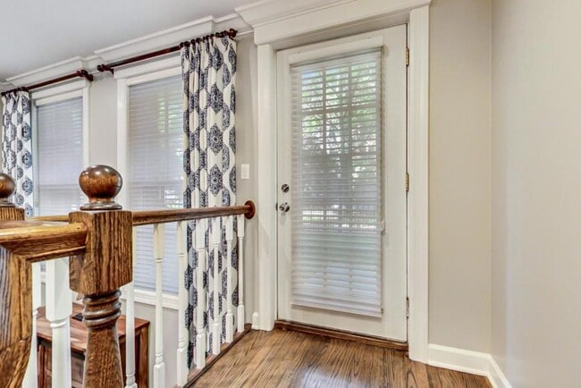 Building Photo - 4 bedroom in Chicago IL 60647