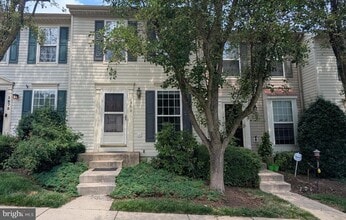 Building Photo - 1875 Tiger Lily Cir