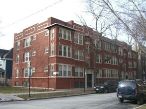 Building Photo - 6740 N Lakewood Ave