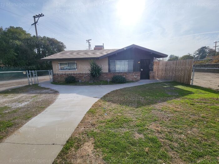 Primary Photo - 2 bedroom 1 bathroom home. MOVE IN SPECIAL...