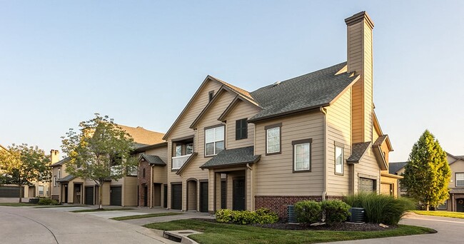 Foto del edificio - The Manor Homes of Arborwalk Apartments