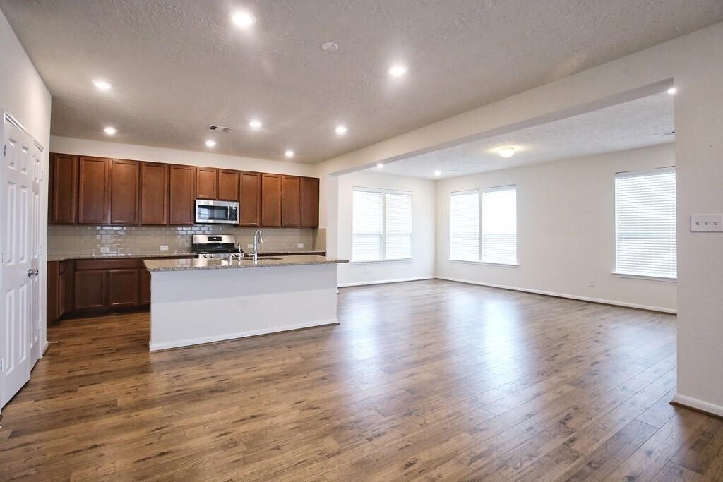 Foto principal - 1443 Wheatley Hill Ln