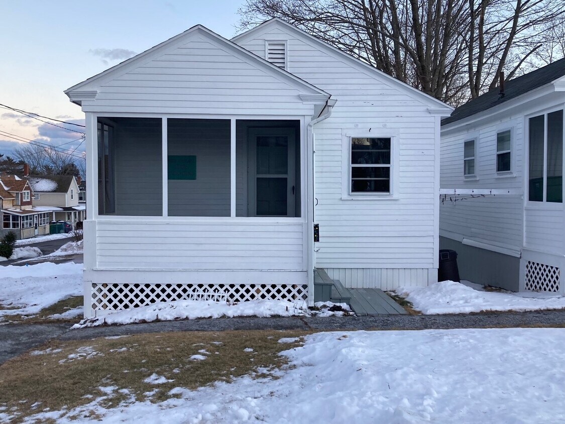 31 W Old Orchard Ave Unit Cabin D, Old Orchard Beach, ME 04064 31 W