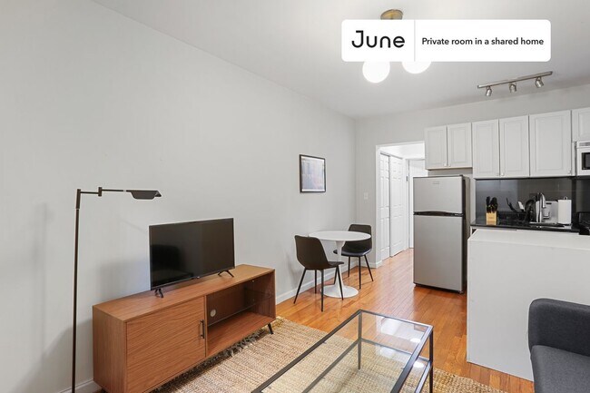 Foto del edificio - Private bedroom in 2 bed/1 bath Home