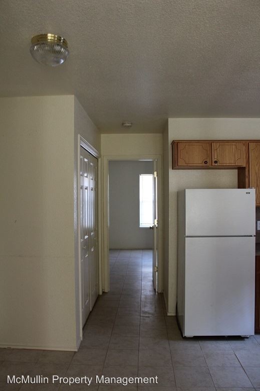 Building Photo - 4400 Jeff Scott Dr