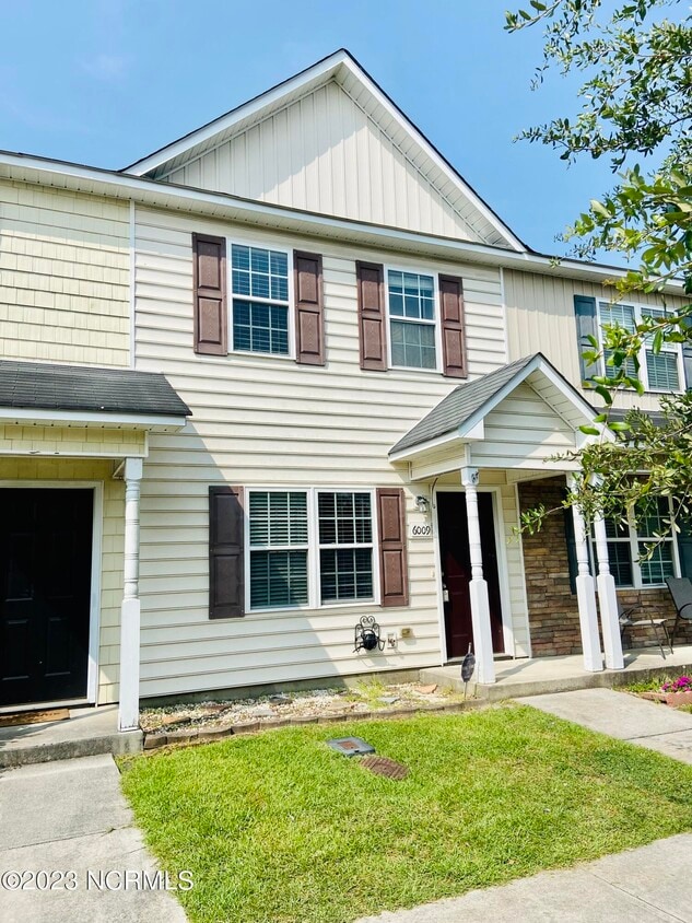 Primary Photo - 6009 Grandeur Ave