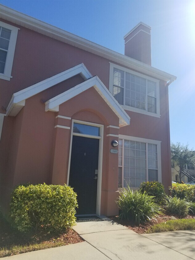 Foto principal - 9061 Lee Vista Blvd