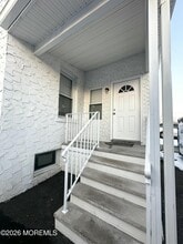 Building Photo - 55 Cutters Dock Rd