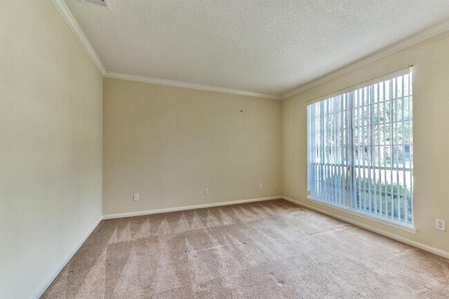 Foto del edificio - 3419 W Overdale Dr