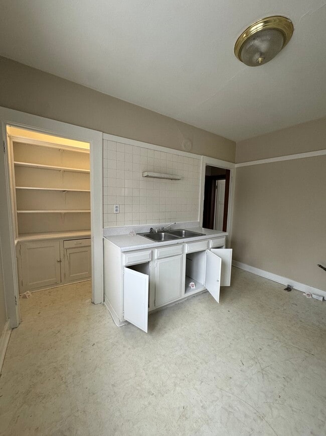 Foto del edificio - 2972 N 51st St