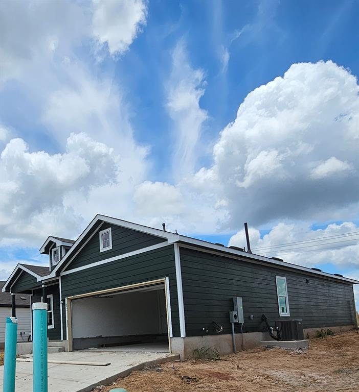 511 Halfmoon Dr, Lockhart, TX 78644 House for Rent in Lockhart, TX