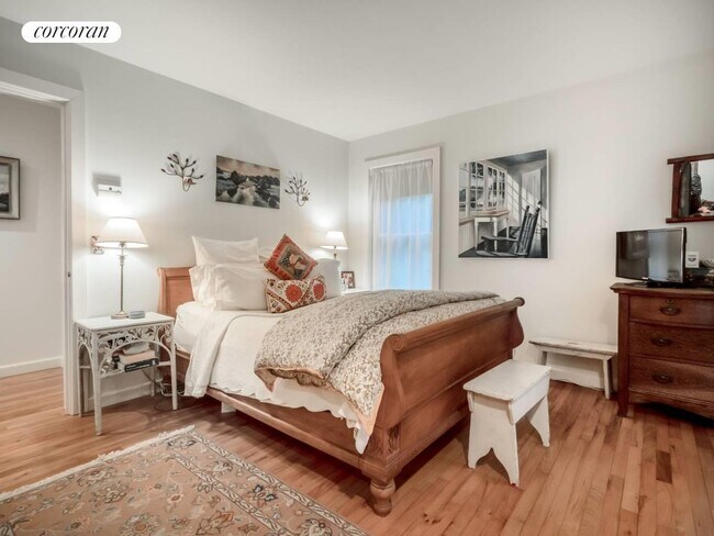 Foto del edificio - 38 Swamp Rd