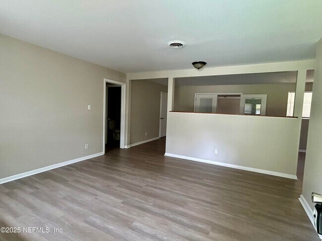 Building Photo - 6863 Cinderella Rd