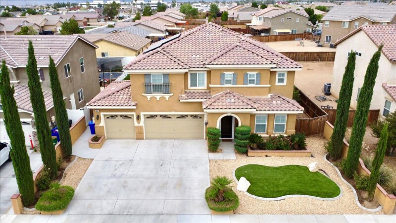 Foto principal - 16687 Hastings Pl