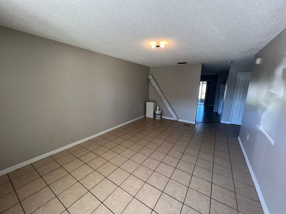Primary Photo - Remodeled Corner Lot Duplex